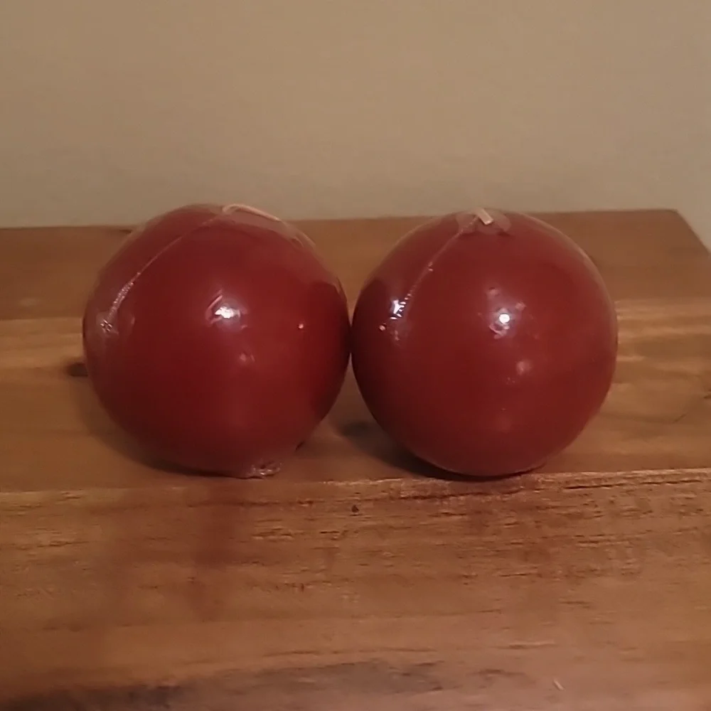 Cylinder shaped candles